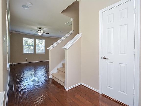 4th image of 6411 Densberry Ln