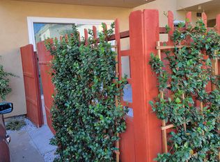 2704 11th St #2, Santa Monica, CA 90405