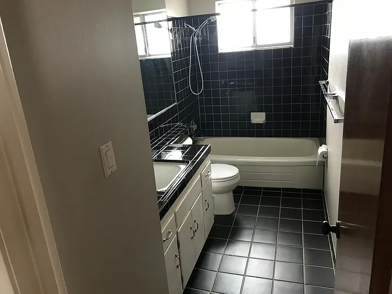 4320 Gertrude Dr — Photo 3