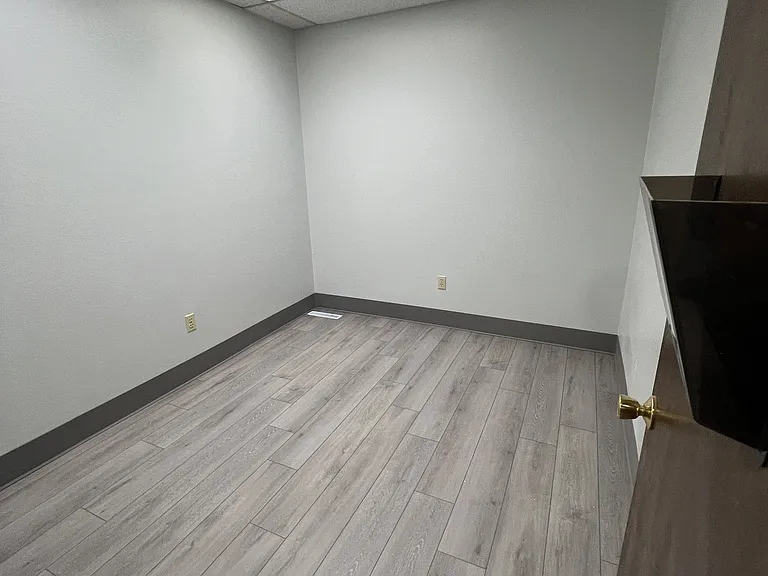 220 E Edison St #1 — Photo 11
