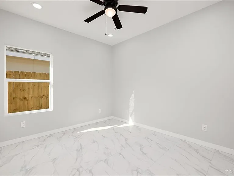 1007 N Woodson Ave #1 — Photo 11