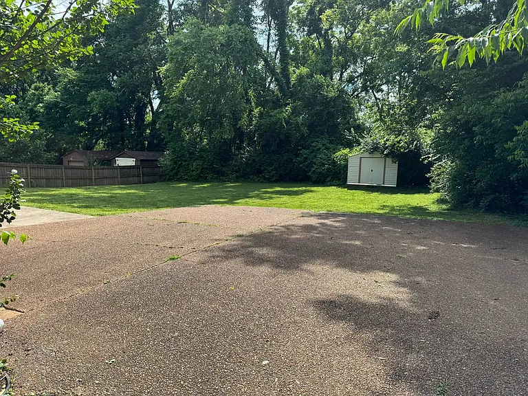 5015 Manuel Dr — Photo 30