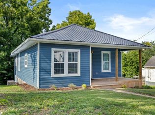 1215 Sycamore St, Danville, KY 40422