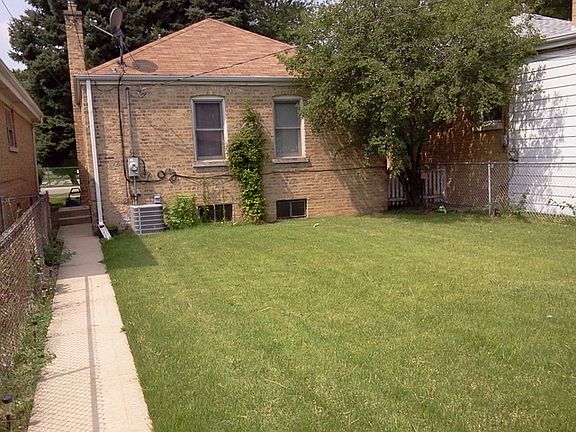 3rd image of 4155 N Ozanam Ave