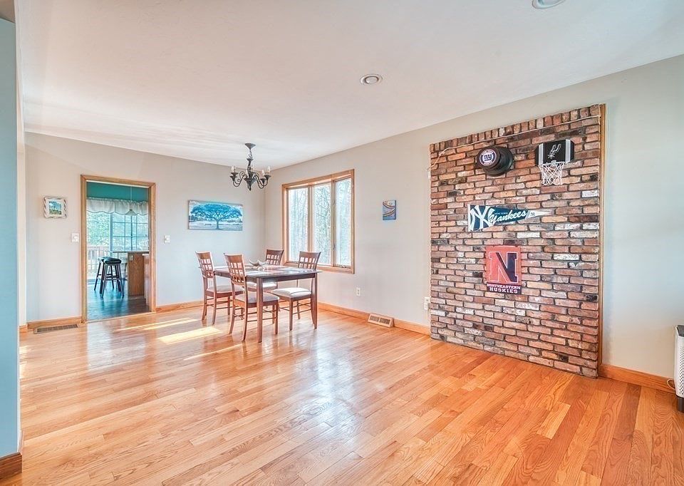 784 Sumner St, Stoughton, MA 02072 Zillow