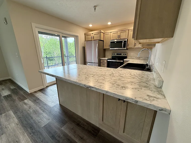 516 Cottage Ave — Photo 10