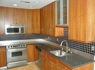 14 Fallen Tree Ct, Halethorpe, MD 21227