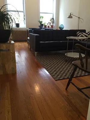 Rented by Bloom Real Estate Group | media 34