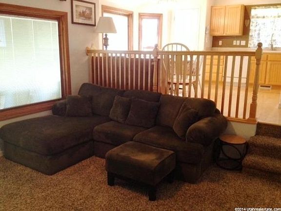 5th image of 71 E Cove Ct