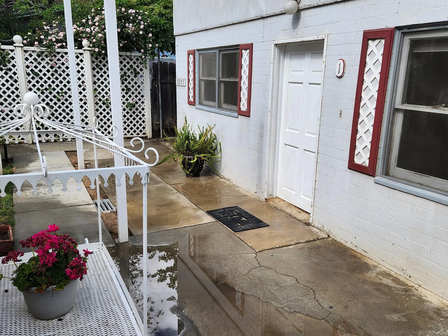 3235 Mulberry St — Photo 1