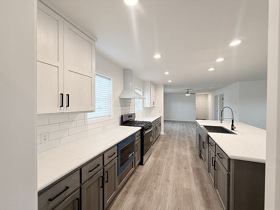 3rd image of 23741 W Lakepoint Dr #149