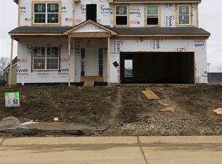 793 Kestrel Ct, South Lyon, MI 48178
