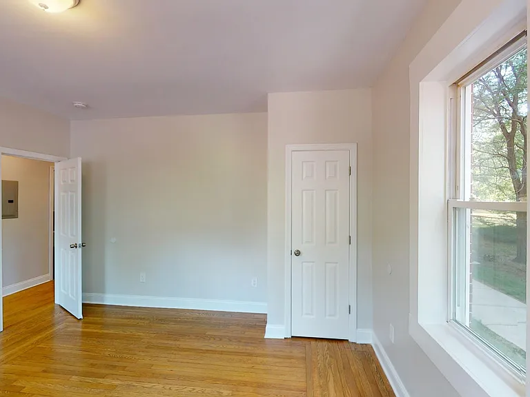 90 Bristol St #1 — Photo 12