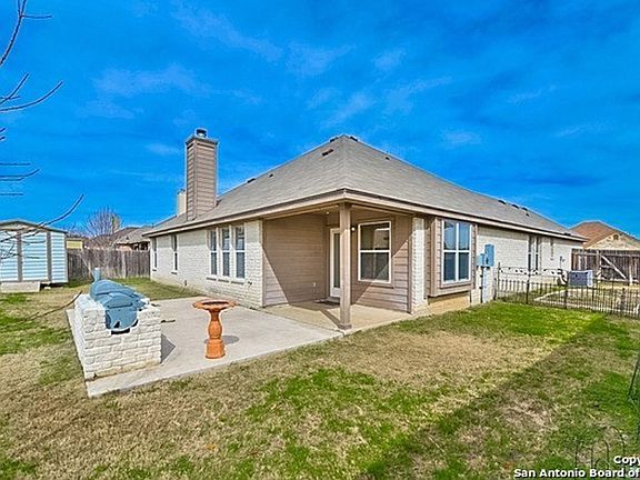 5th image of 15713 Fair Ln