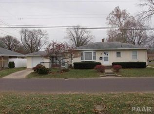 332 Matilda St, Pekin, IL 61554