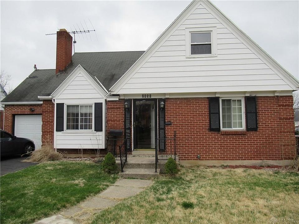 2nd image of 2550 Catalpa Dr