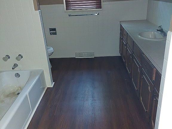 5th image of 2600 S Quincy Ave