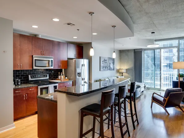 301 Demonbreun St Unit 1702, Nashville, TN 37201