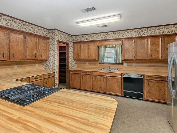 2nd image of 701 Ashland St