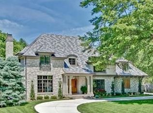 1900 Stratford Rd, Mission Hills, KS 66208