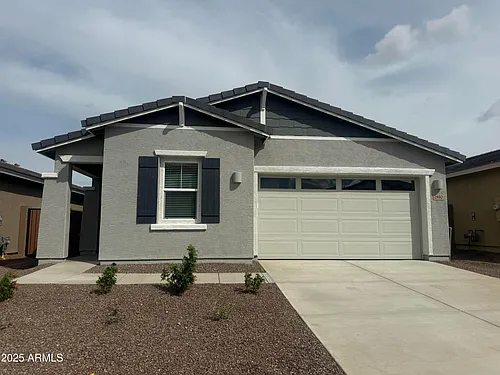2890 E Frontiersman Ln Photo 1