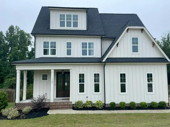 1145 Duke Farm Dr, Wake Forest, NC 27587