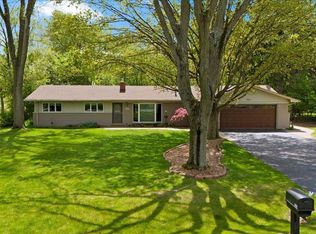 1831 Ansal Dr, Rochester Hills, MI 48309