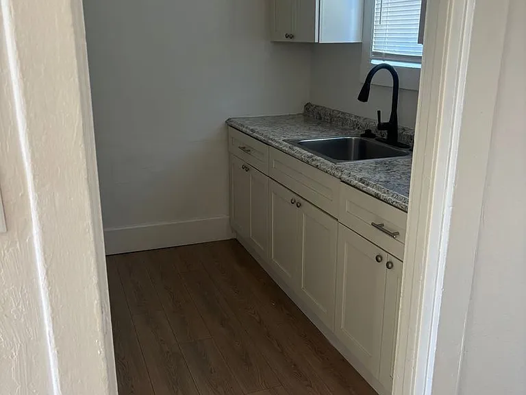 1631 N Carson St #15 — Photo 4