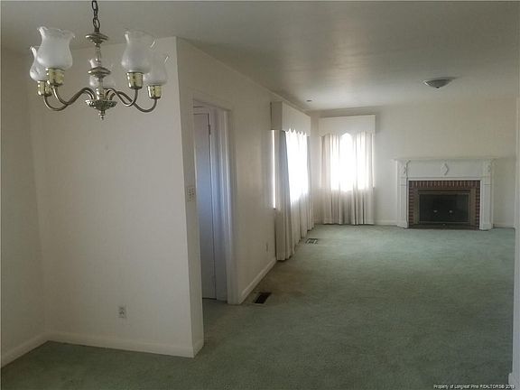 3rd image of 307 Country Club Dr