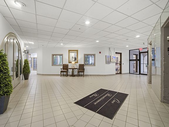 3rd image of 1 Renaissance Pl Unit 709