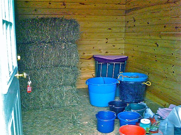 tongue & groove tack rm