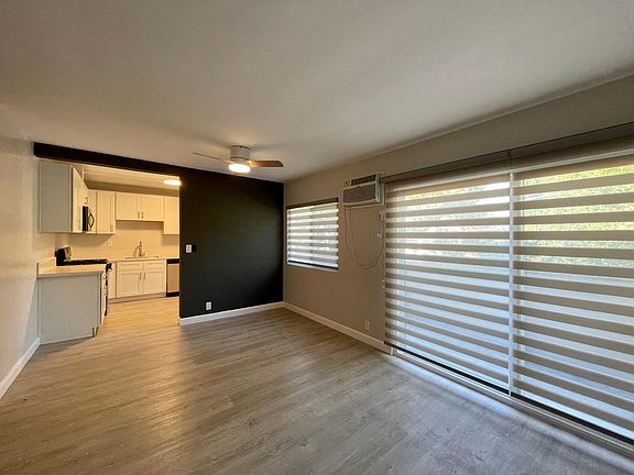 3rd image of 733 N Hayworth Ave APT 6
