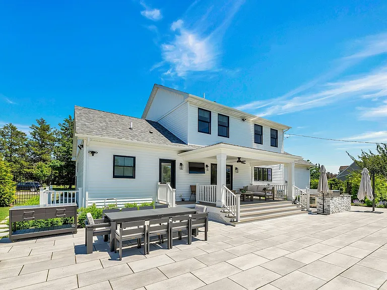 1095 Ryder Farm Ln — Photo 29