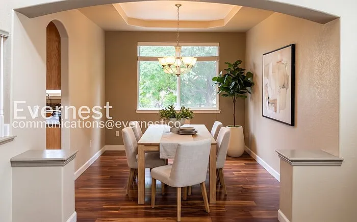 5 bed, 4.0 bath, 3808 sqft, $3,499 — Photo 4
