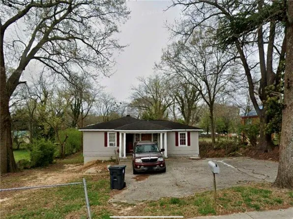 682 Auburn Ave, Gainesville, GA 30501