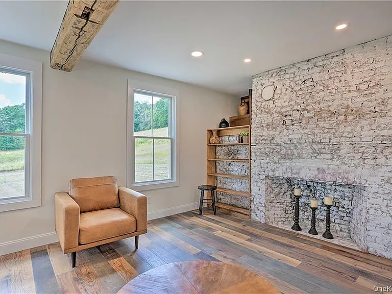 207 S Plank Rd — Photo 7