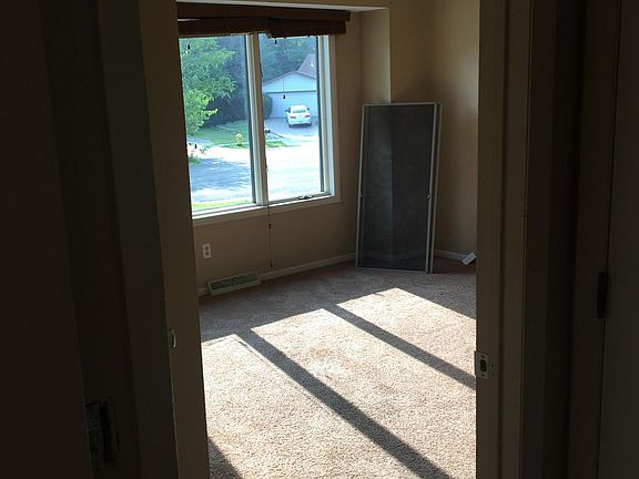 5th image of 2538 E Mulford Ct SE