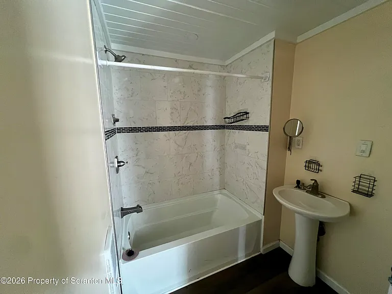 232 1/2 Butler St — Photo 19