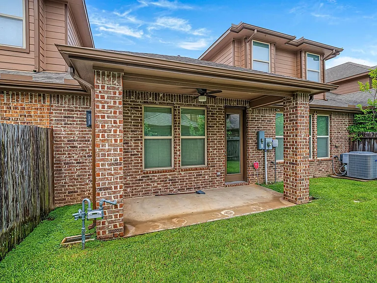 24227 Peralta Glen Ln — Photo 36