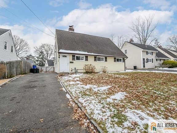 2nd image of 118 Colonia Blvd