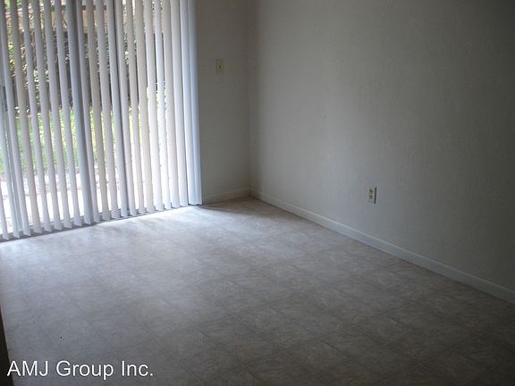 2nd image of 2114 NW 55th Blvd APT 8