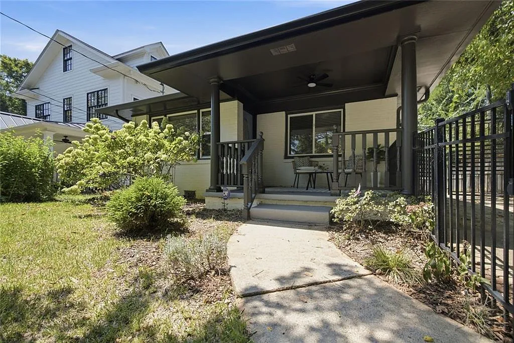3 bed, 2.0 bath, $3,500 — Photo 1
