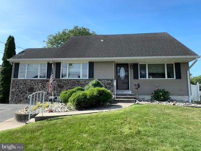 31 Rolling Ln, Hamilton, NJ, 08690