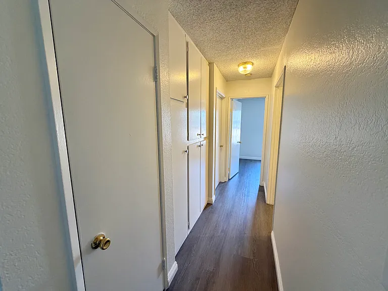 6401 Lincoln Ave — Photo 6