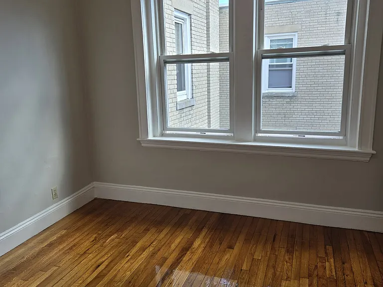 1124 Commonwealth Ave — Photo 161