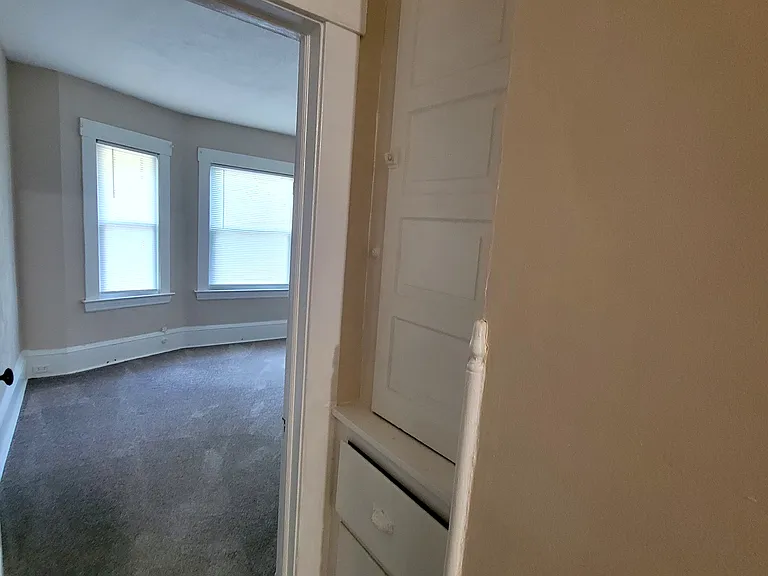 2266 Grandview Ave — Photo 36