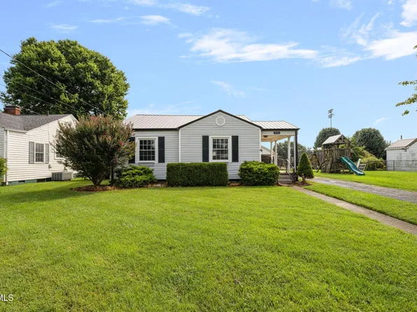 408 Holly Ln, Elizabethton, TN 37643