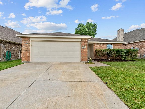 2nd image of 4544 Hickory Meadows Ln