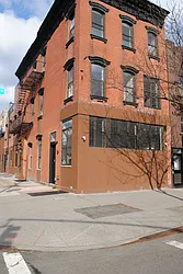 Rented by Urban Ambiance