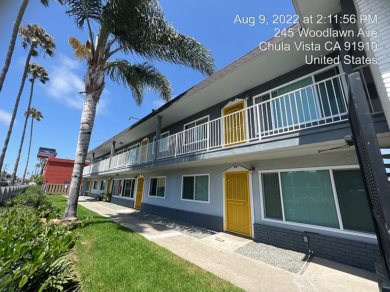 The Atherton Apartments — Photo 1